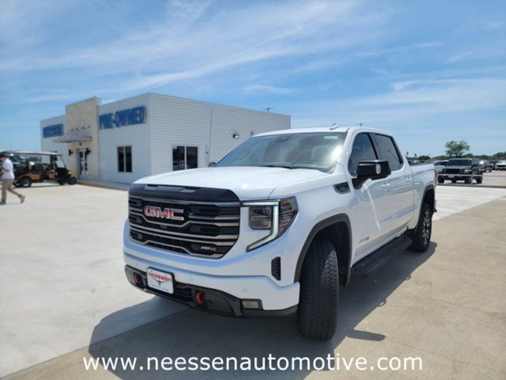 Used 2025 GMC Sierra 1500 AT4 Truck