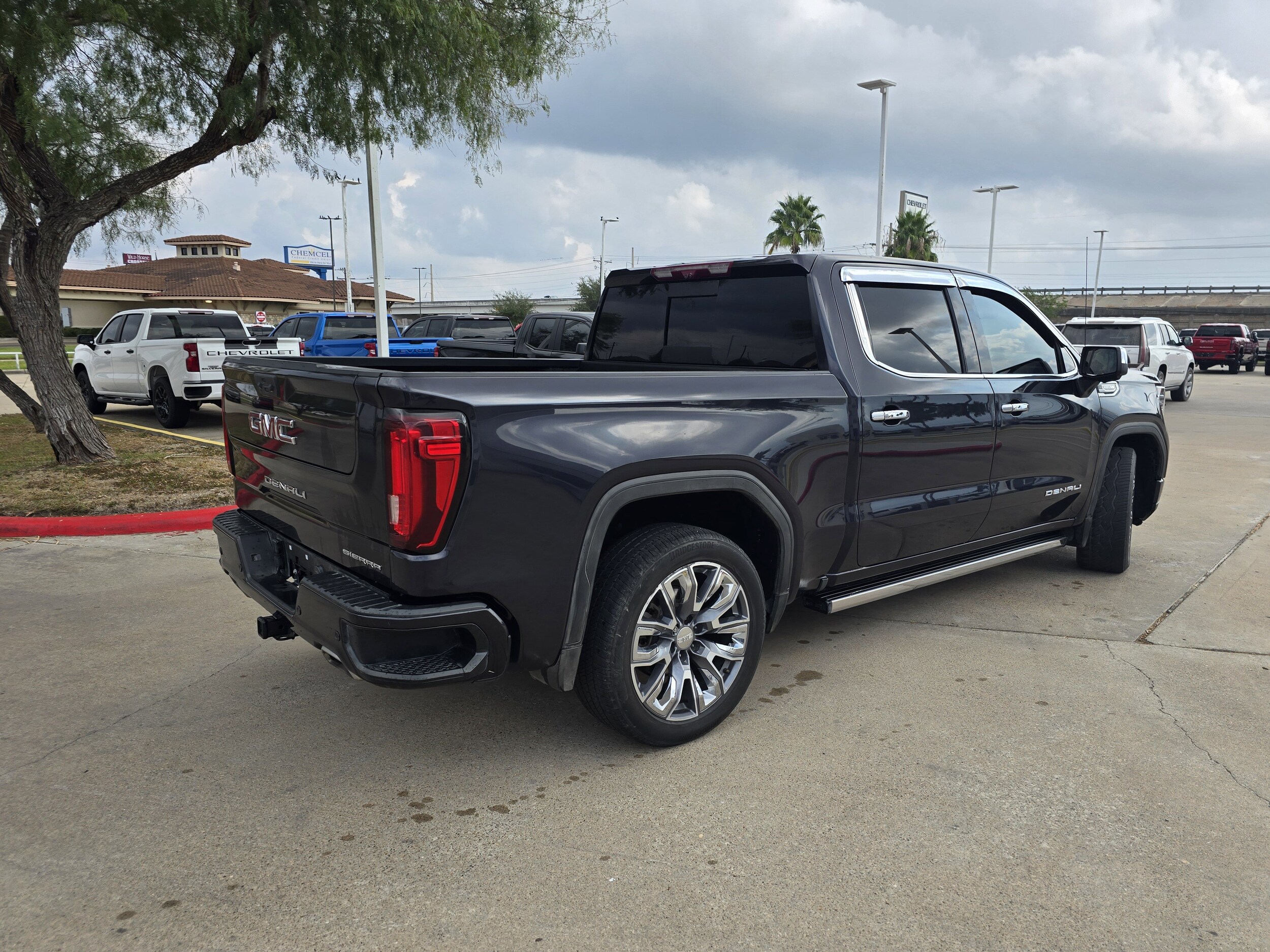 2023 Gmc Sierra 1500 Denali photo 3