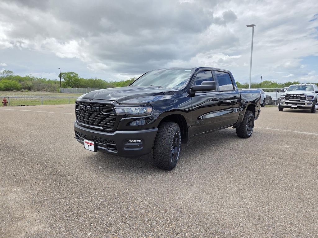 New 2026 Ram 1500 WARLOCK CREW CAB 4X4 5'7 BOX Pickup
