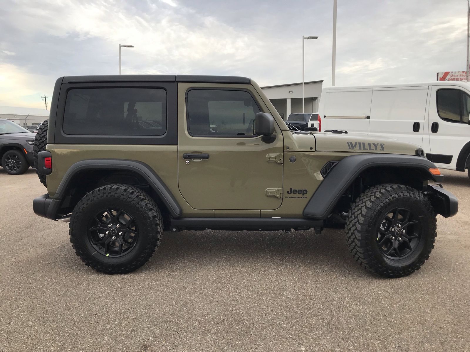 2026 Jeep Wrangler 2-Door Willys - Photo 8