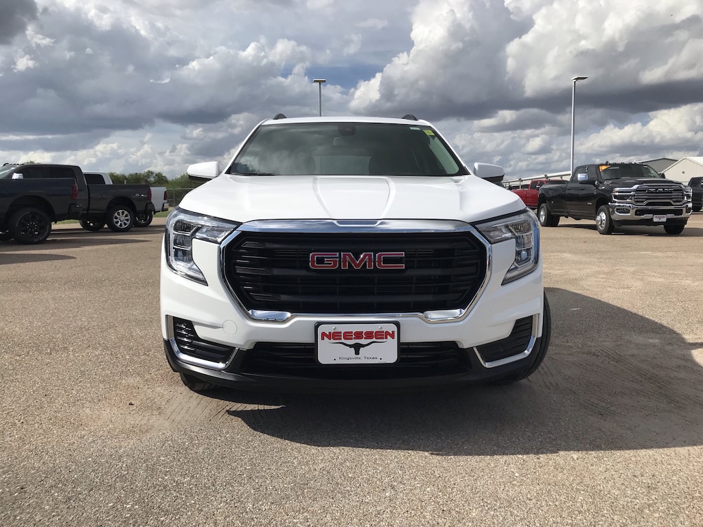 Used 2024 GMC Terrain SLE SUV