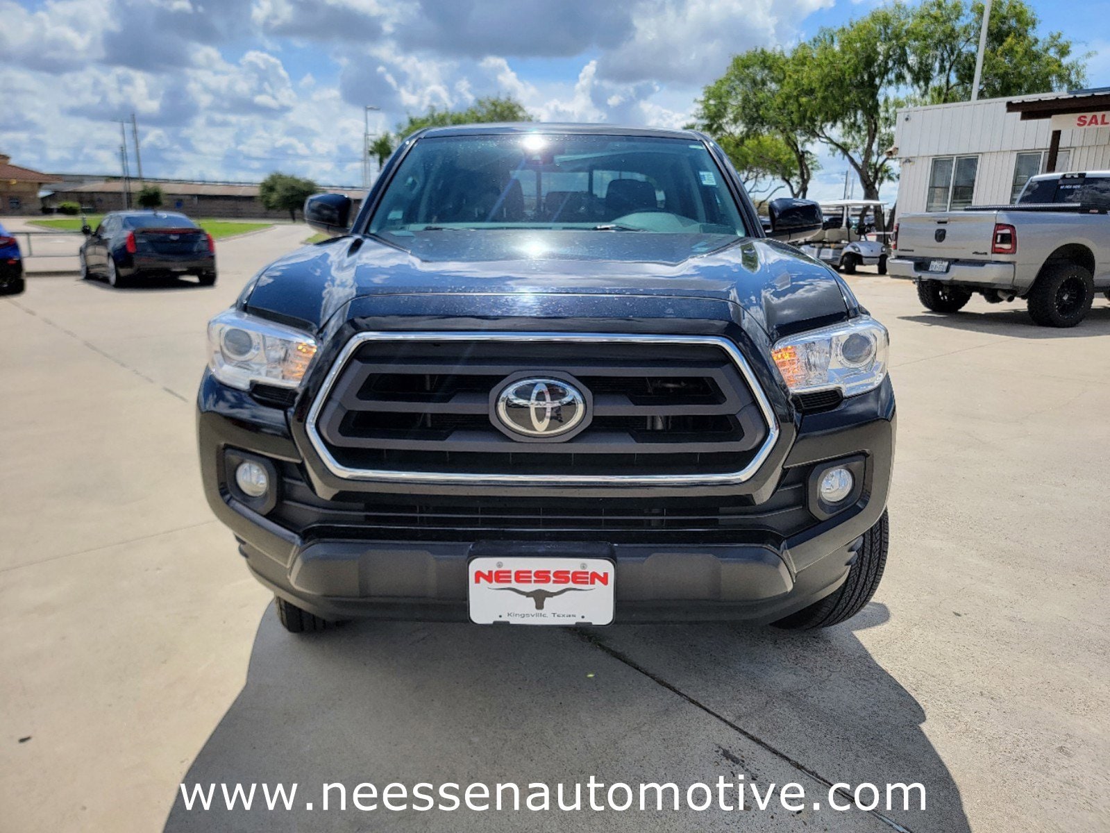 Used 2021 Toyota Tacoma SR5 with VIN 3TYAX5GN8MT020986 for sale in Kingsville, TX