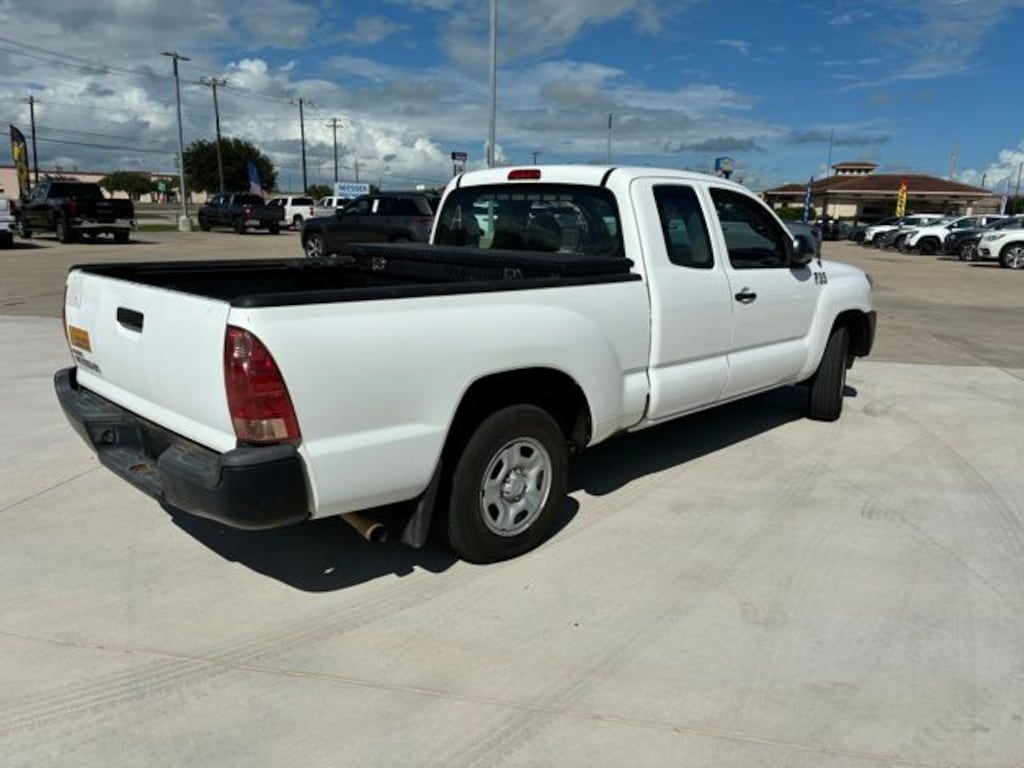 Used 2015 Toyota Tacoma Base Truck