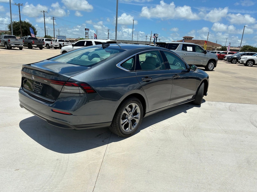 Used 2023 Honda Accord EX Sedan