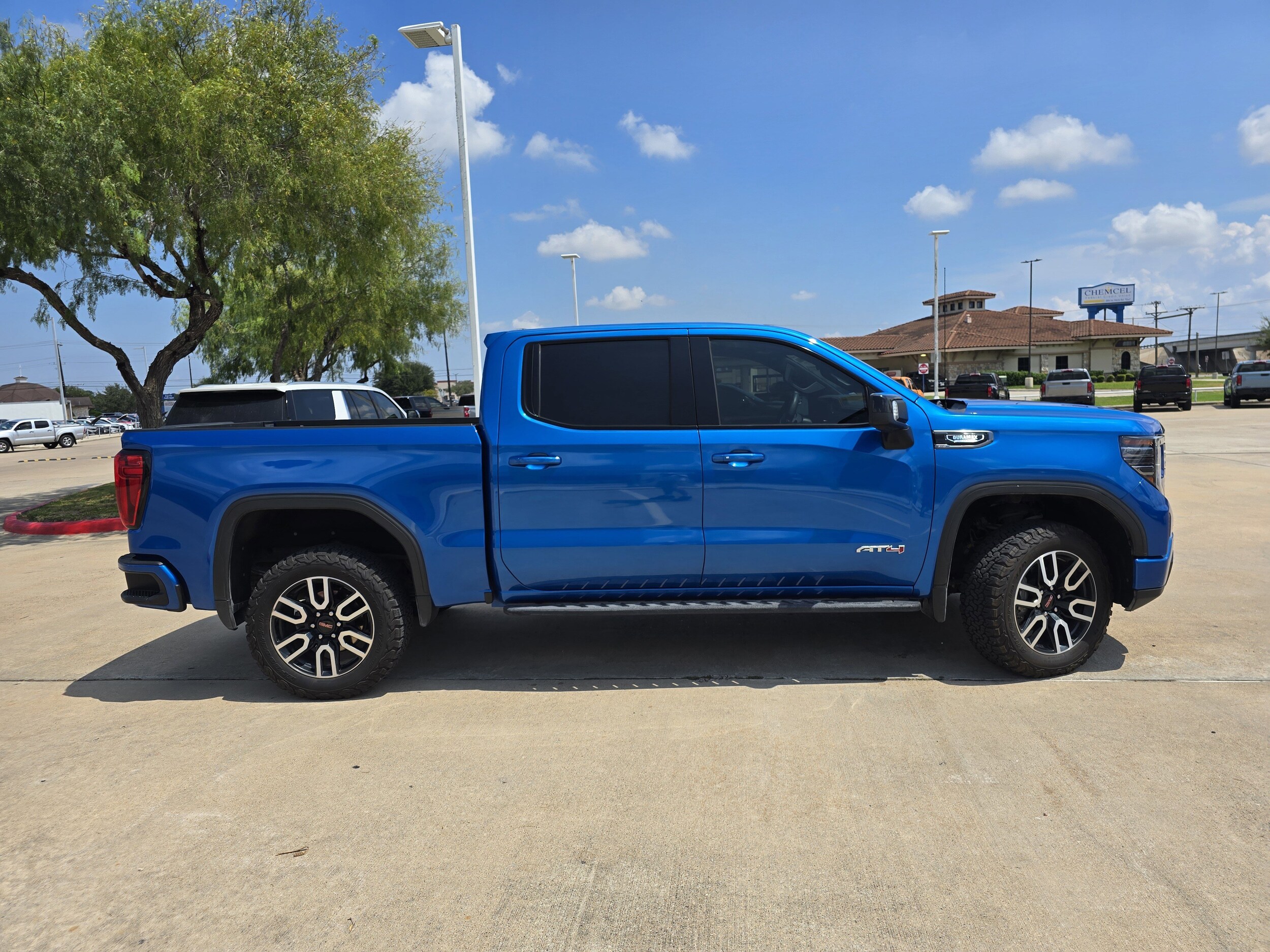 2022 Gmc Sierra 1500 AT4 photo 2