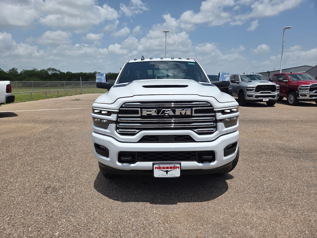 New 2026 Ram 3500 LARAMIE CREW CAB 4X4 8' BOX Pickup