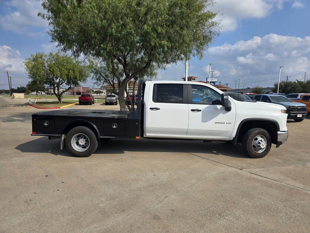Used 2025 Chevrolet Silverado 3500 HD Chassis Work Truck Truck Crew Cab