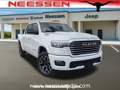 2026 Ram 1500 LARAMIE CREW CAB 4X4 5'7 BOX Pickup
