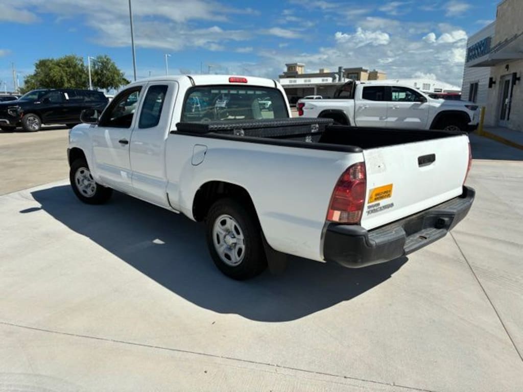 Used 2015 Toyota Tacoma Base Truck