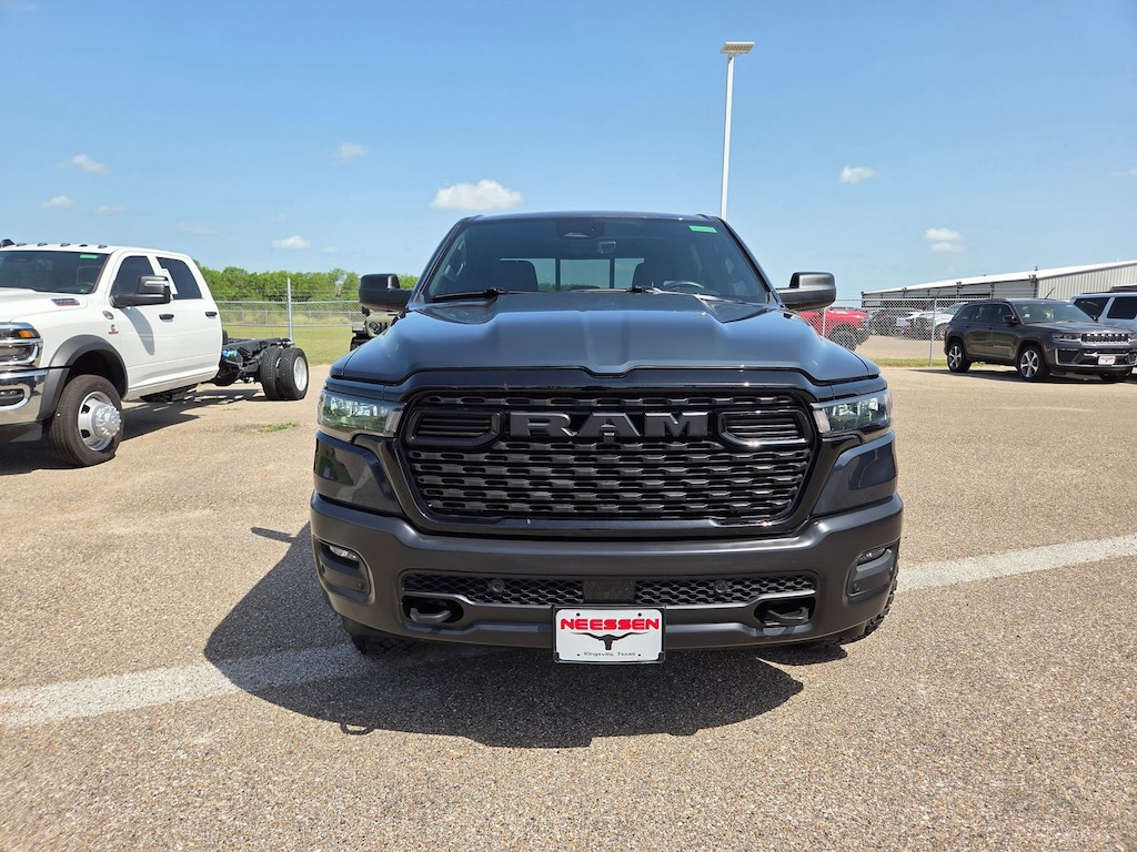 New 2026 Ram 1500 WARLOCK CREW CAB 4X4 5'7 BOX Pickup