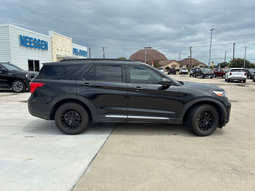 Used 2022 Ford Explorer XLT SUV