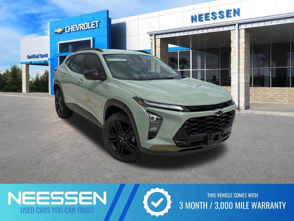 Used 2025 Chevrolet Trax Activ SUV