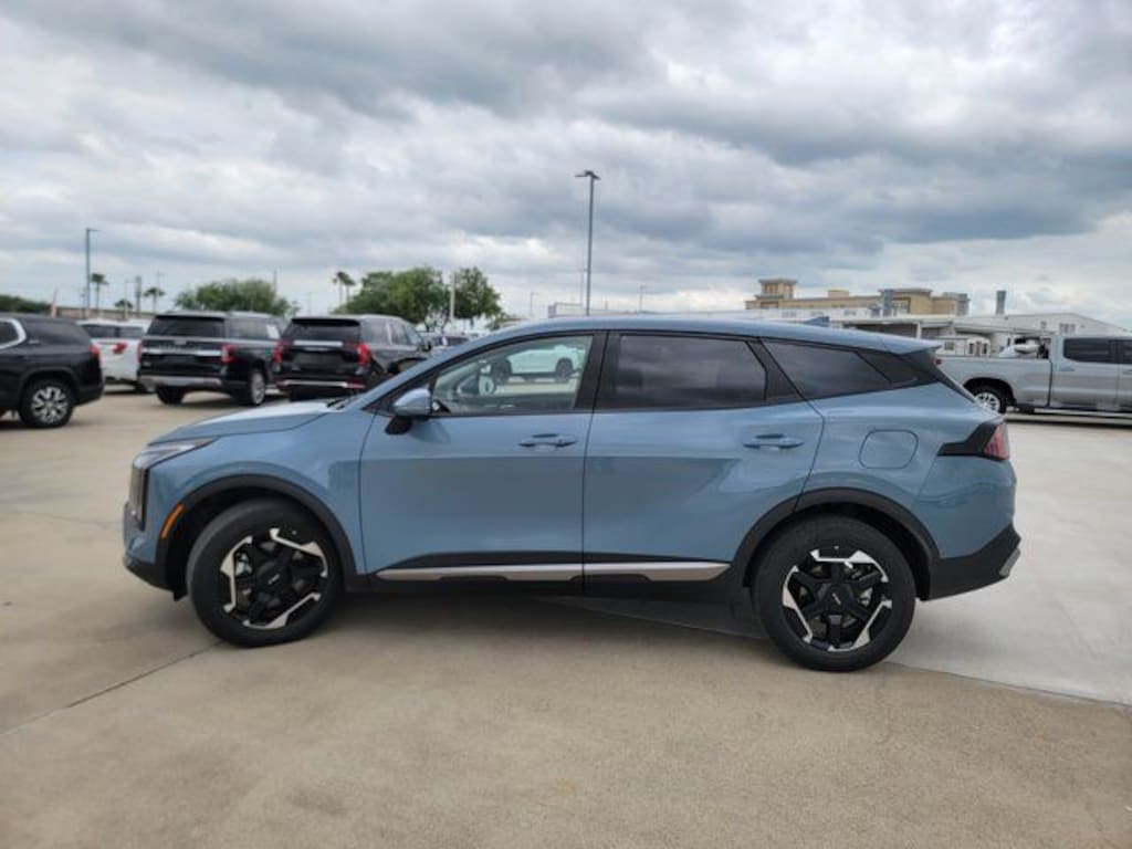 Used 2026 Kia Sportage Hybrid S SUV