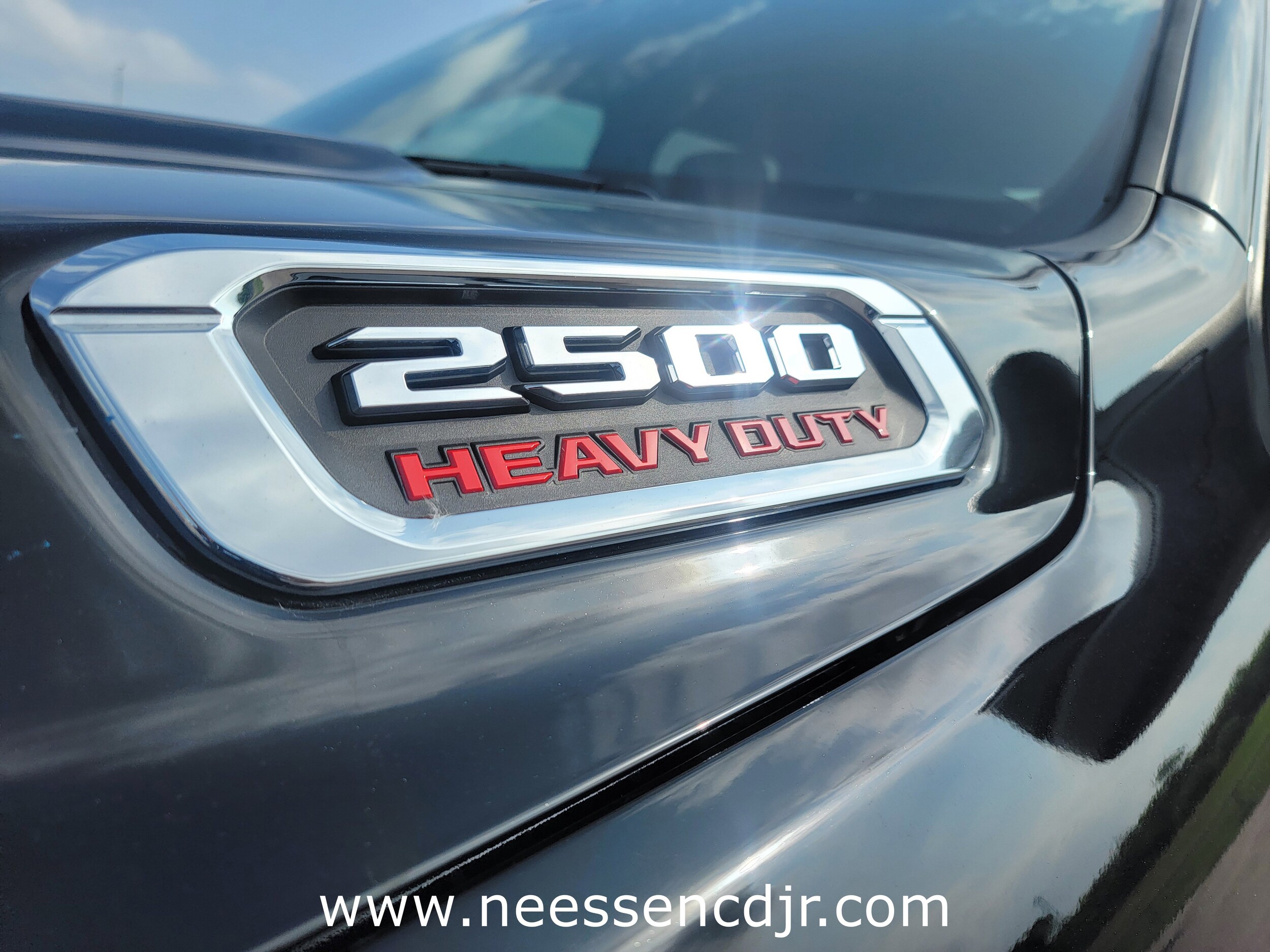 2025 Ram 2500 Tradesman photo 4