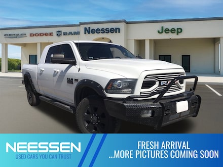 2018 Ram 2500 Laramie Truck Mega Cab