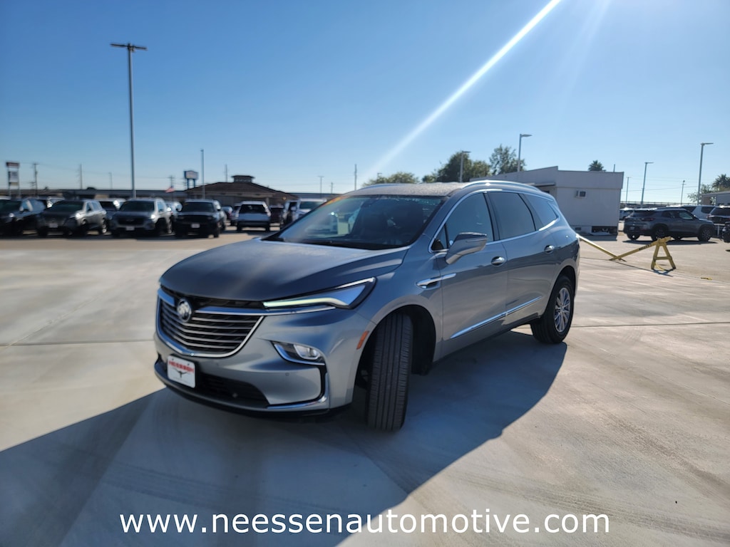 Used 2023 Buick Enclave Essence SUV