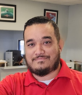 Staff member Brian Arredondo from ID_9acbc1c51002