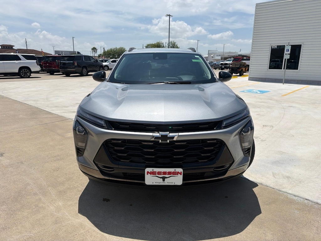 Used 2025 Chevrolet Trax Activ SUV