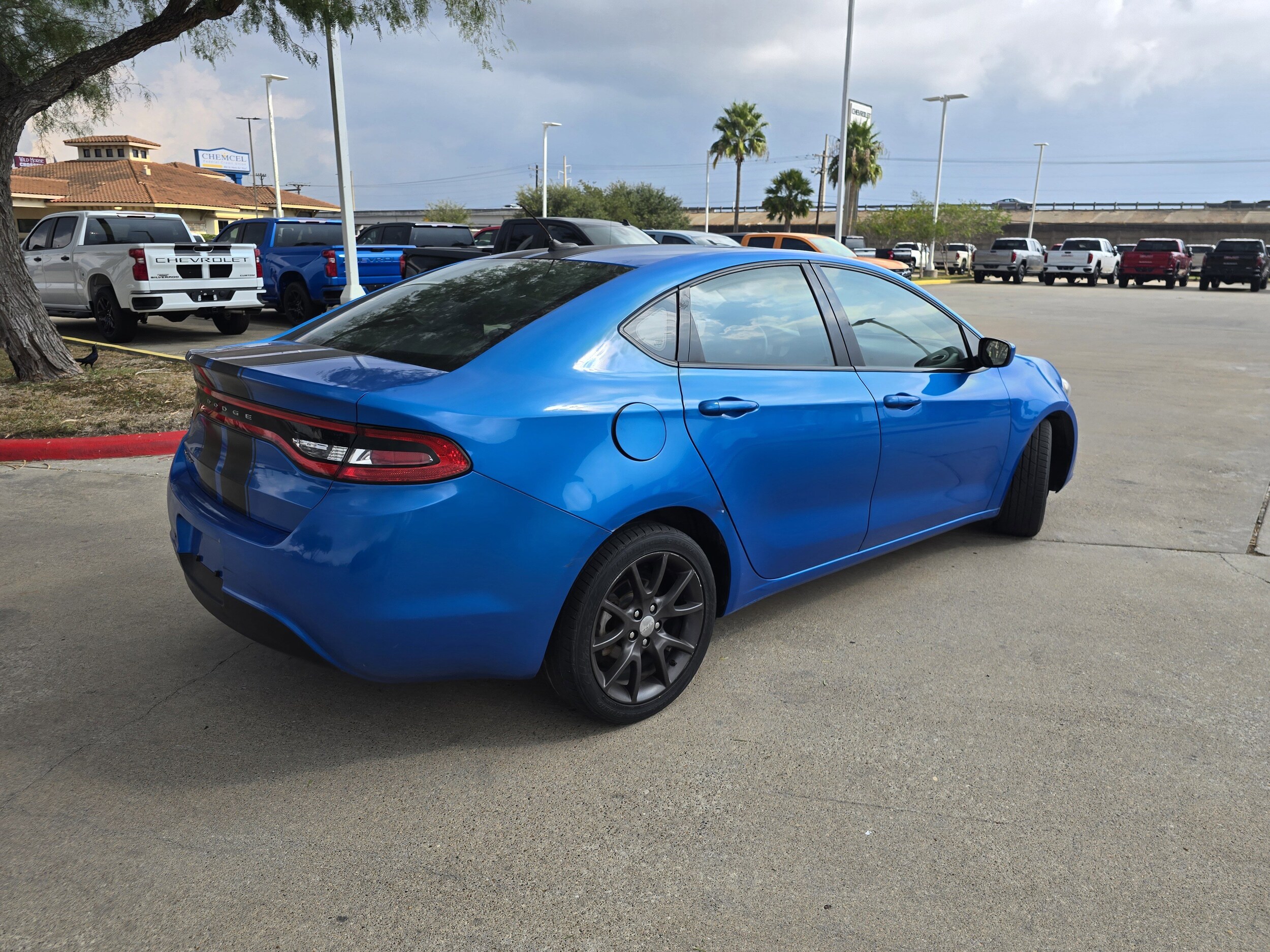 2016 Dodge Dart SE photo 3