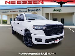 2026 Ram 1500 LONE STAR CREW CAB 4X2 5'7 BOX Pickup