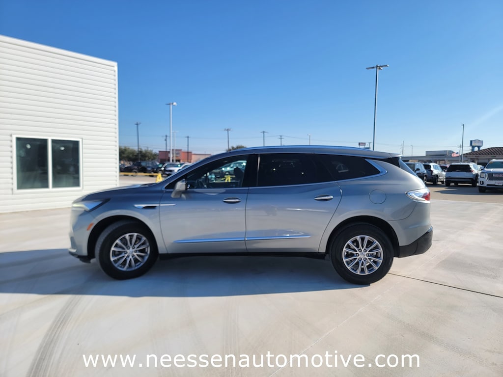 Used 2023 Buick Enclave Essence SUV