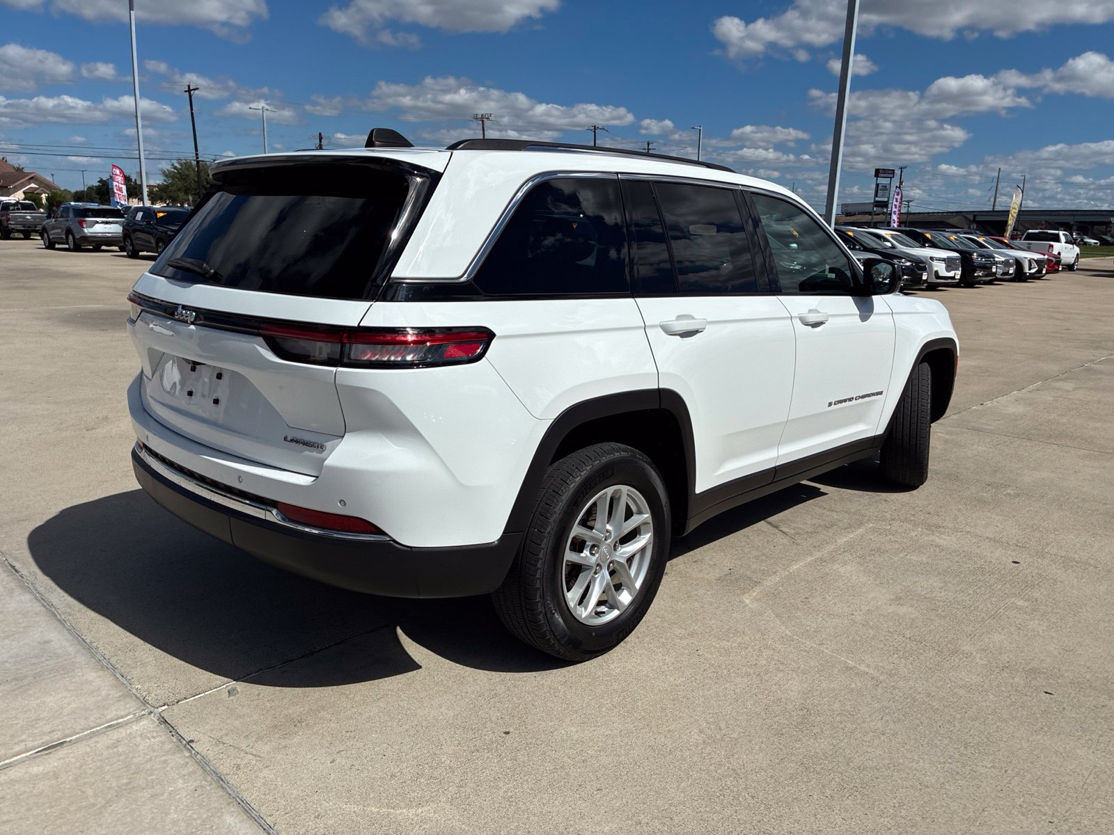 Used 2024 Jeep Grand Cherokee Laredo X SUV