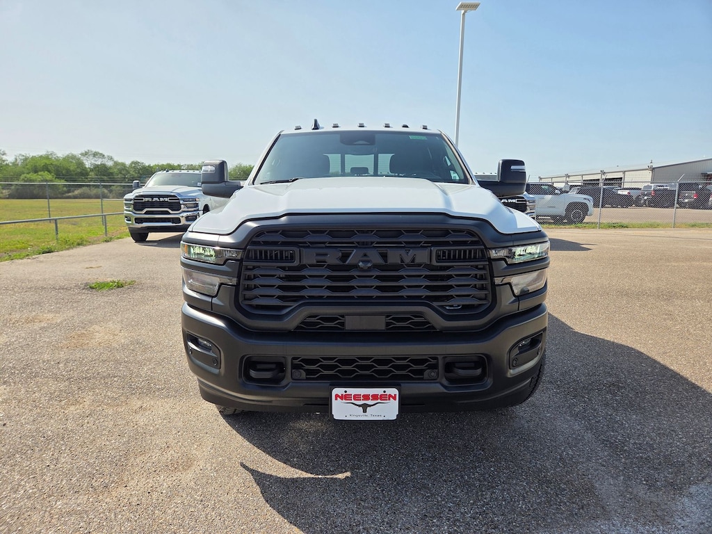 New 2026 Ram 2500 TRADESMAN CREW CAB 4X4 6'4 BOX Pickup