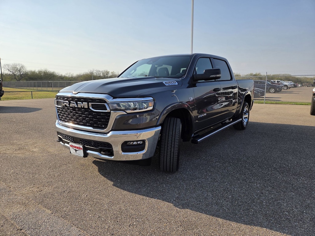 New 2026 Ram 1500 LONE STAR CREW CAB 4X4 5'7 BOX Pickup