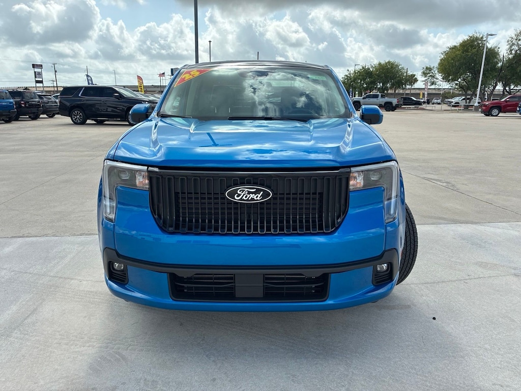 Used 2025 Ford Maverick Lobo Standard Truck