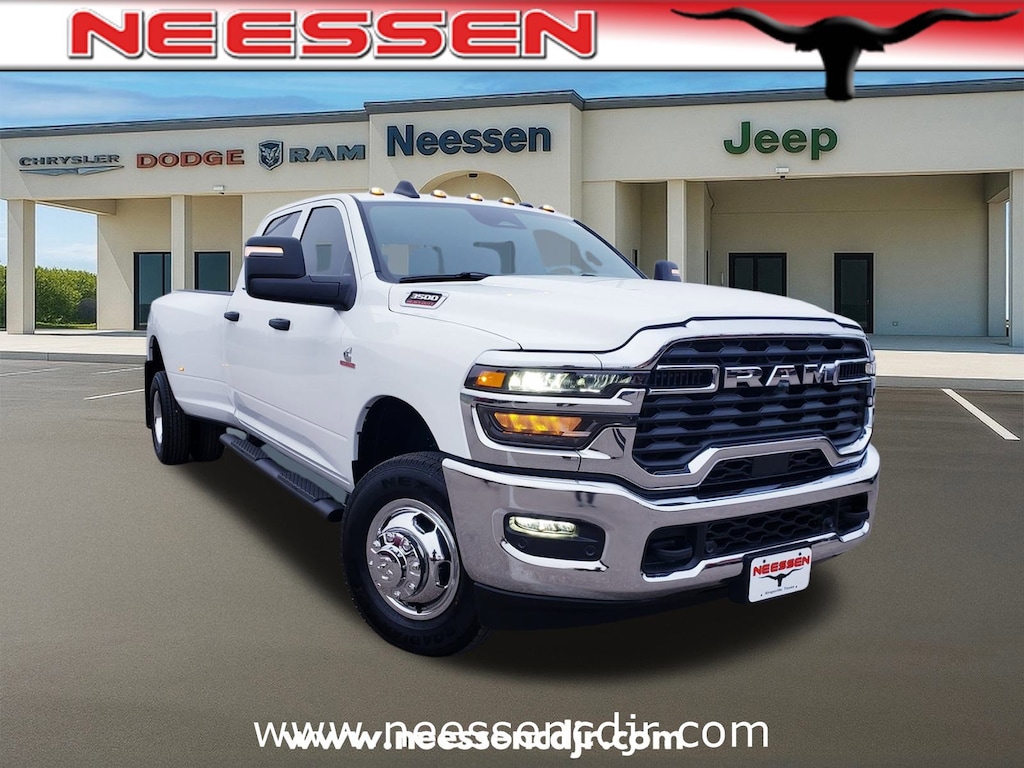 New 2026 Ram 3500 TRADESMAN CREW CAB 4X4 8' BOX Pickup