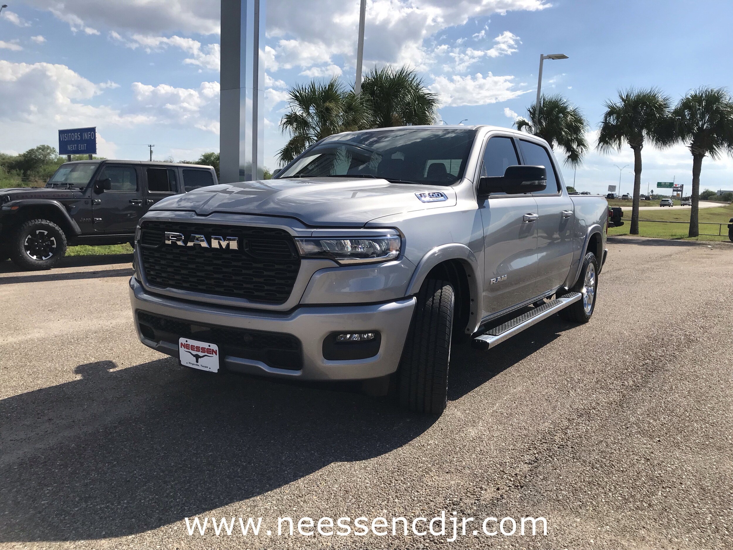 2025 Ram 1500 Lone Star photo 3