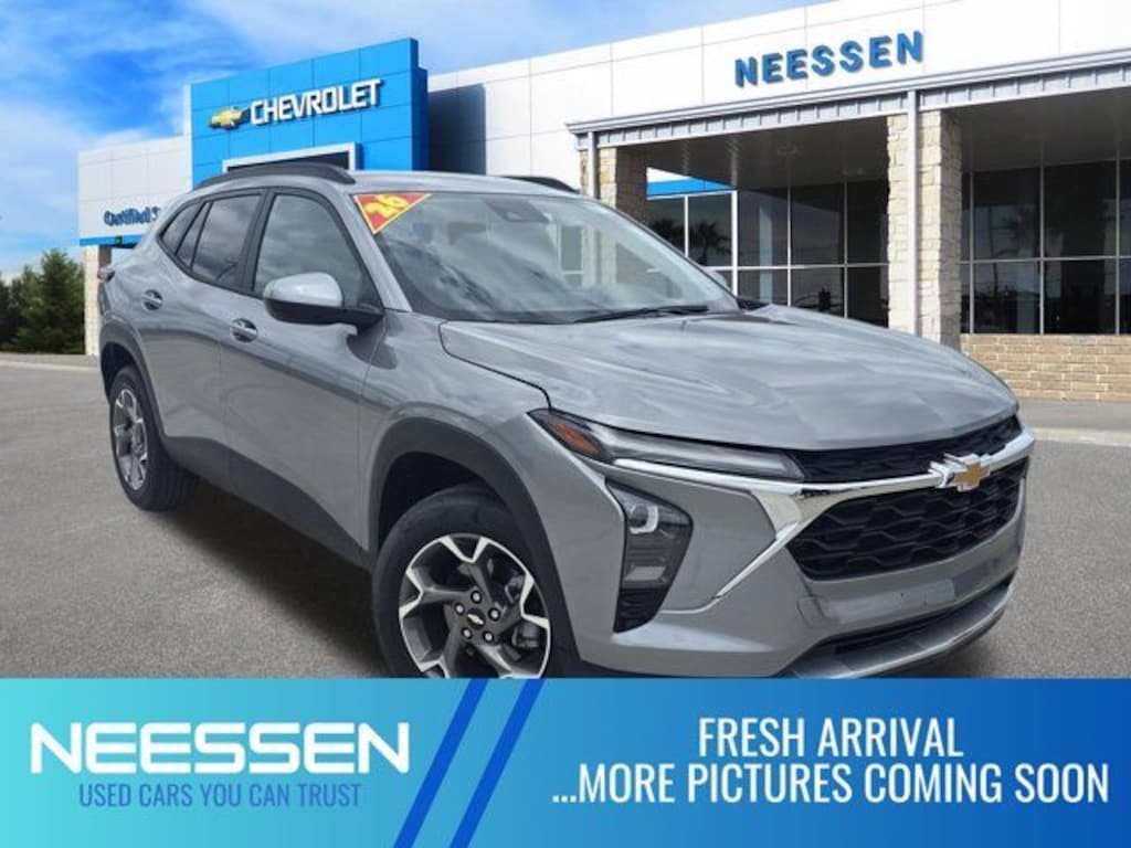 Used 2026 Chevrolet Trax LT SUV