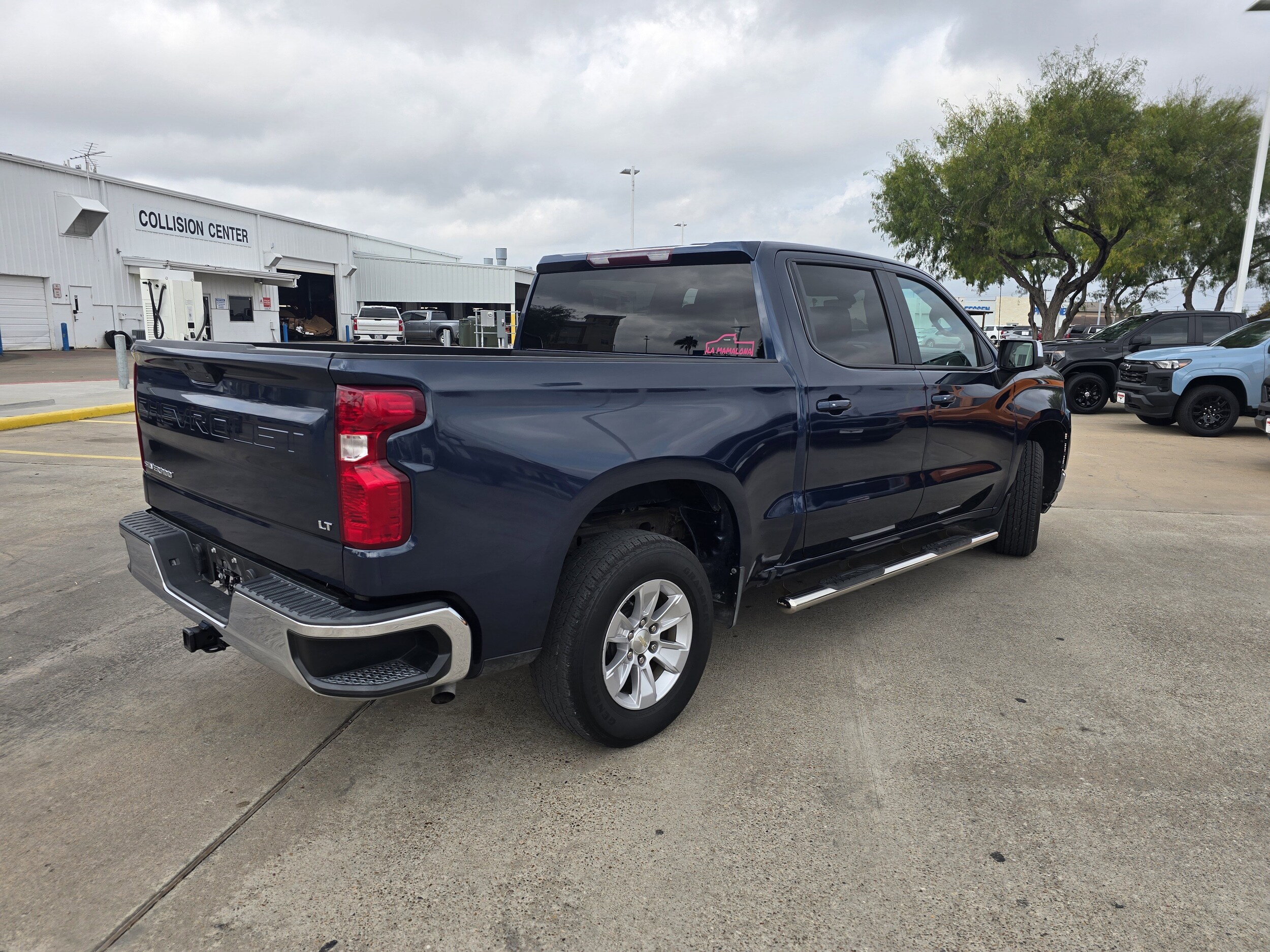 2019 Chevrolet Silverado 1500 LT photo 3