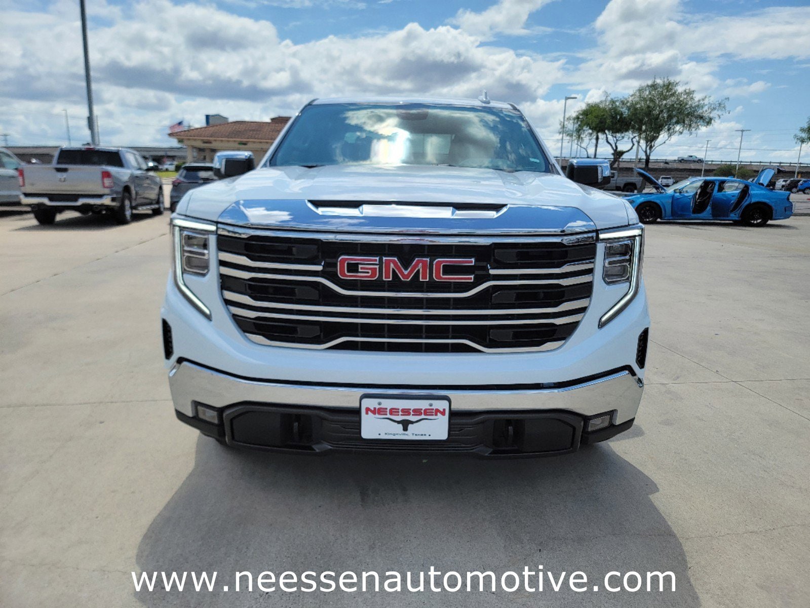 Used 2024 GMC Sierra 1500 SLT with VIN 3GTPHDED7RG135205 for sale in Kingsville, TX