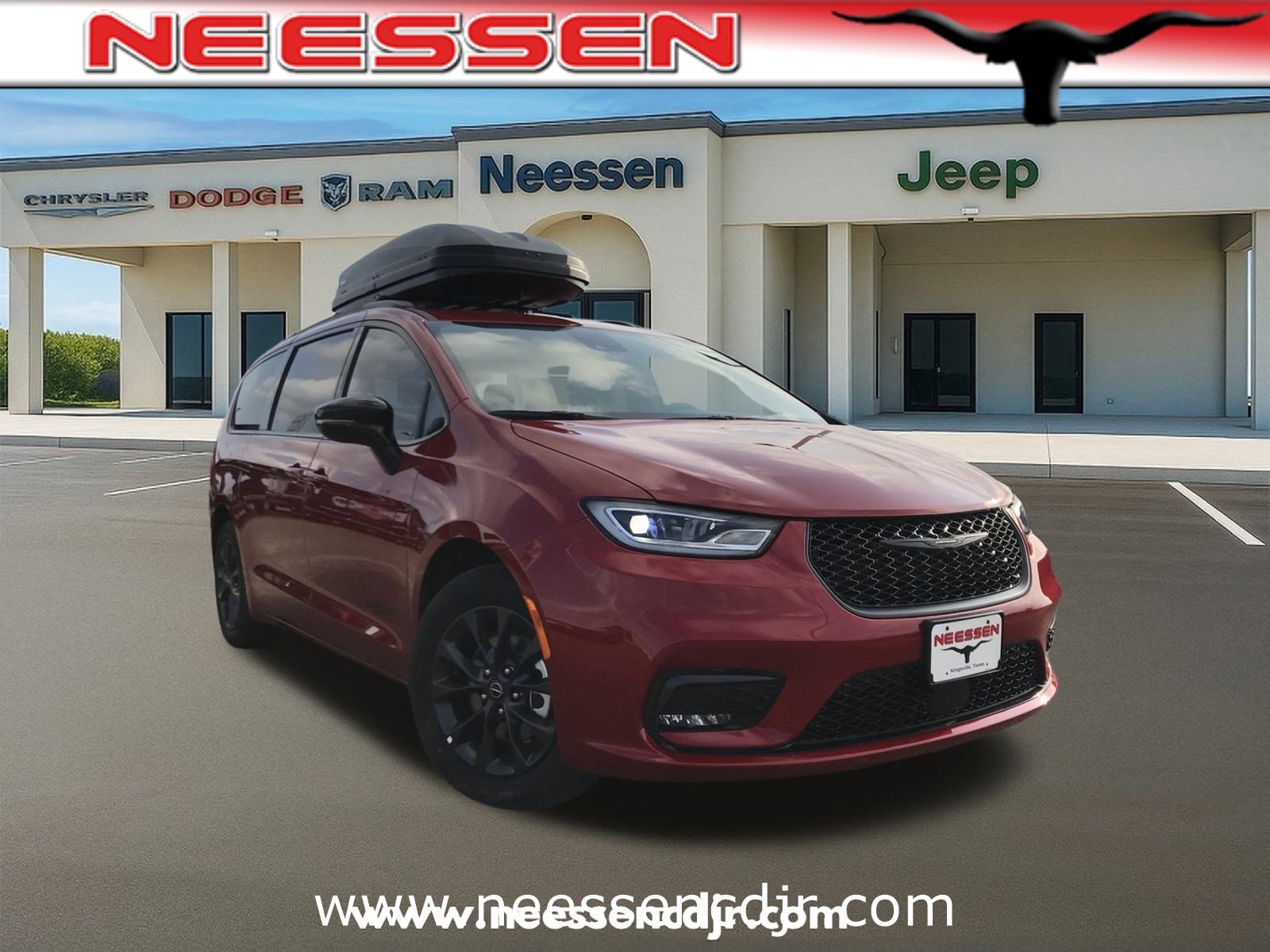 2025 Chrysler Pacifica Select's photo