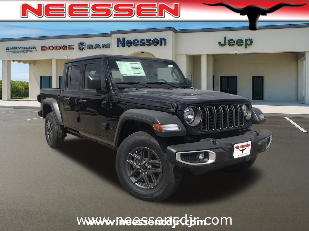 New 2025 Jeep Gladiator SPORT S 4X4 Pickup