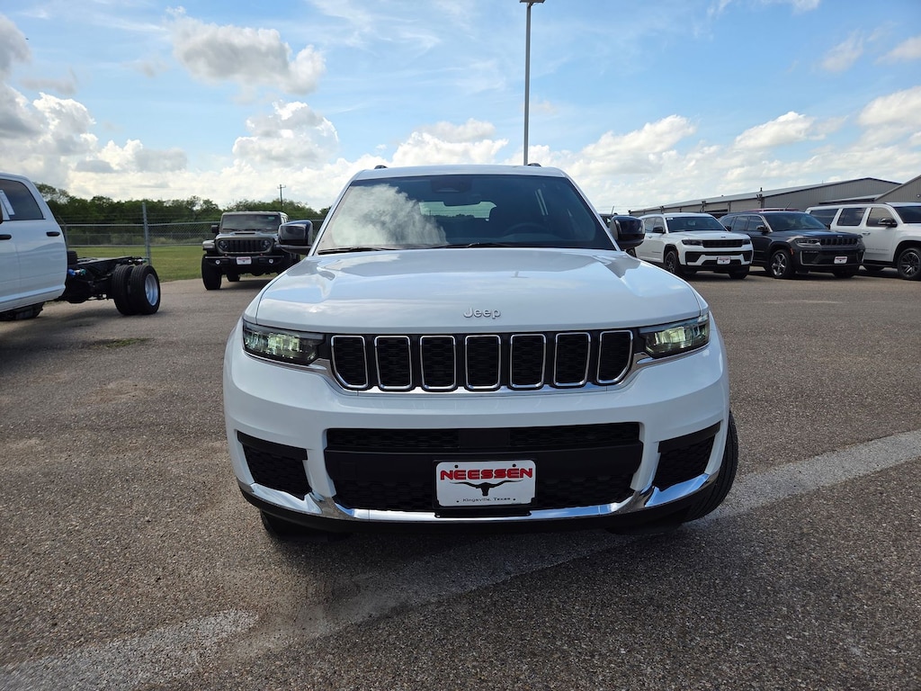 New 2026 Jeep Grand Cherokee L LAREDO 4X2 Sport Utility