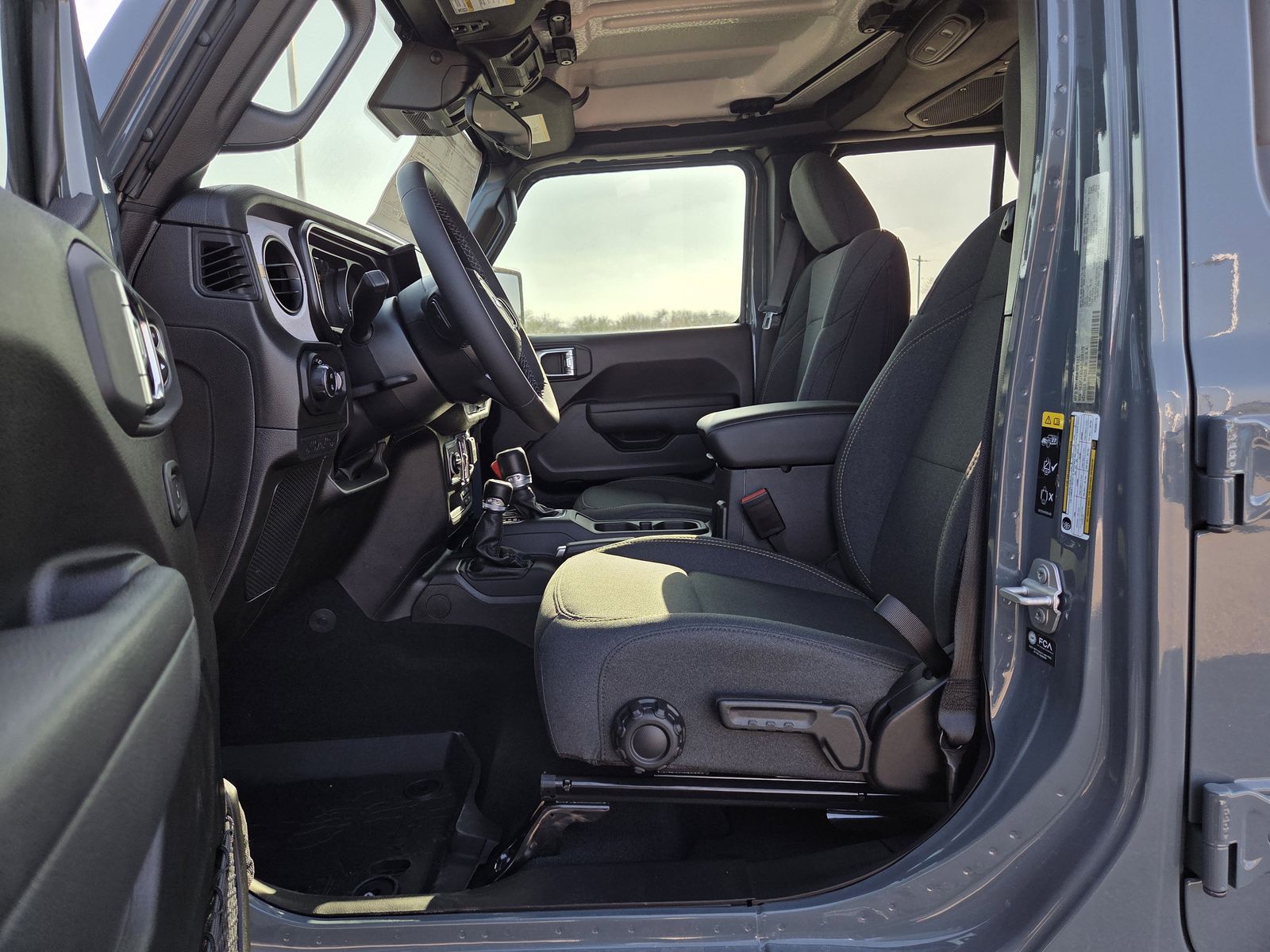 2025 Jeep Gladiator Sport S - Photo 16