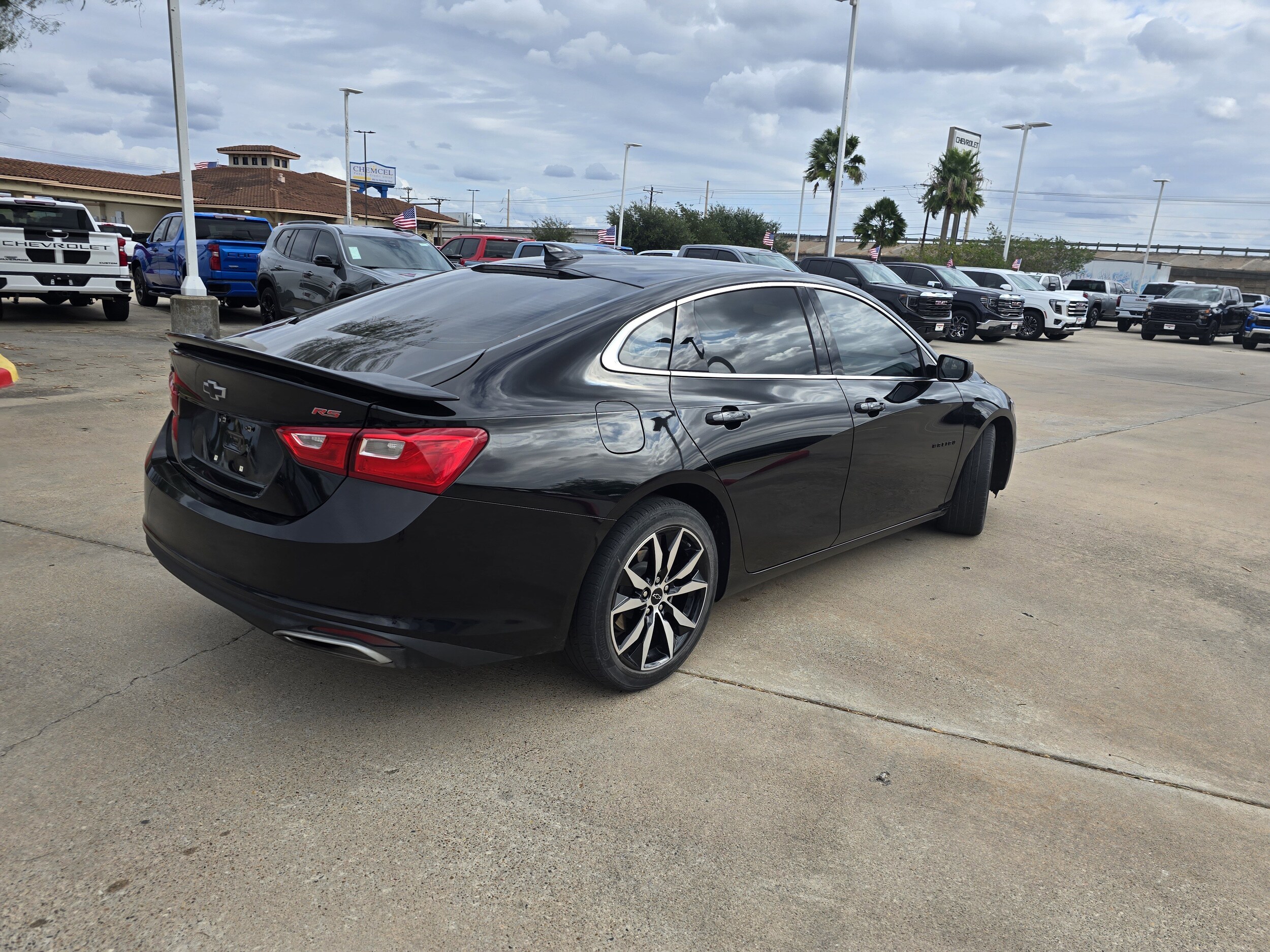 2022 Chevrolet Malibu RS photo 3