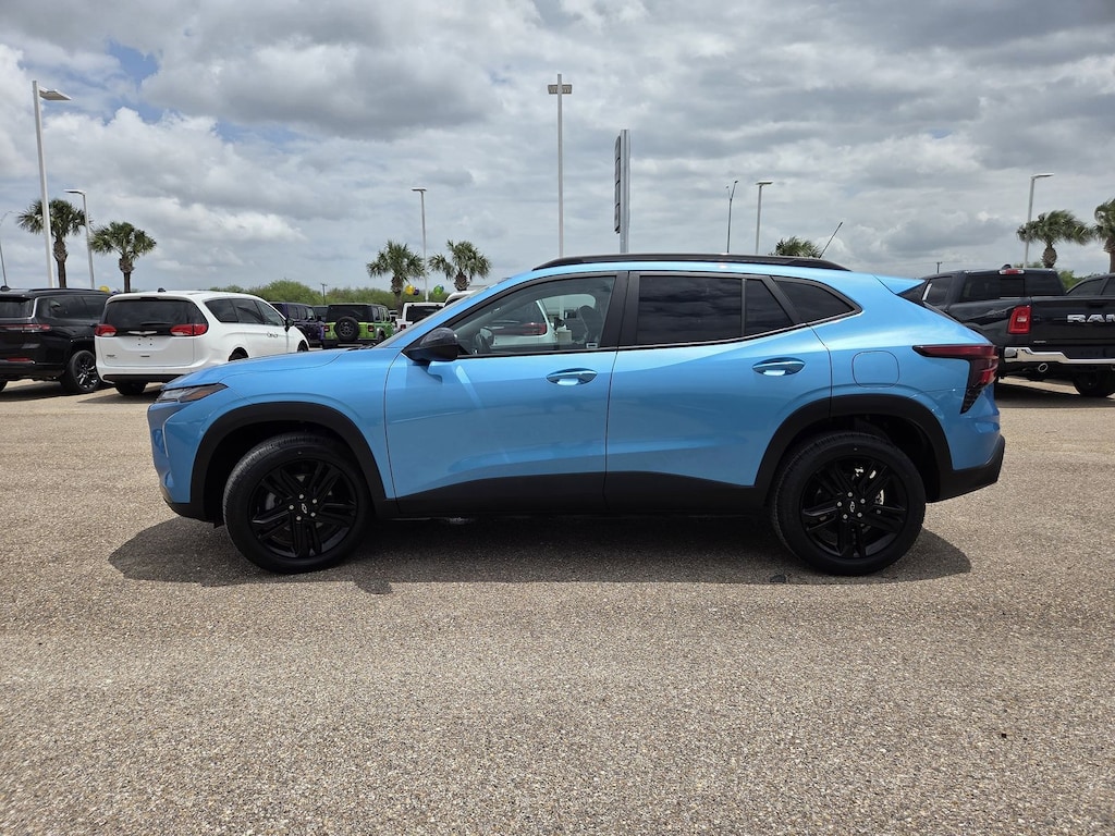 Used 2025 Chevrolet Trax Activ SUV