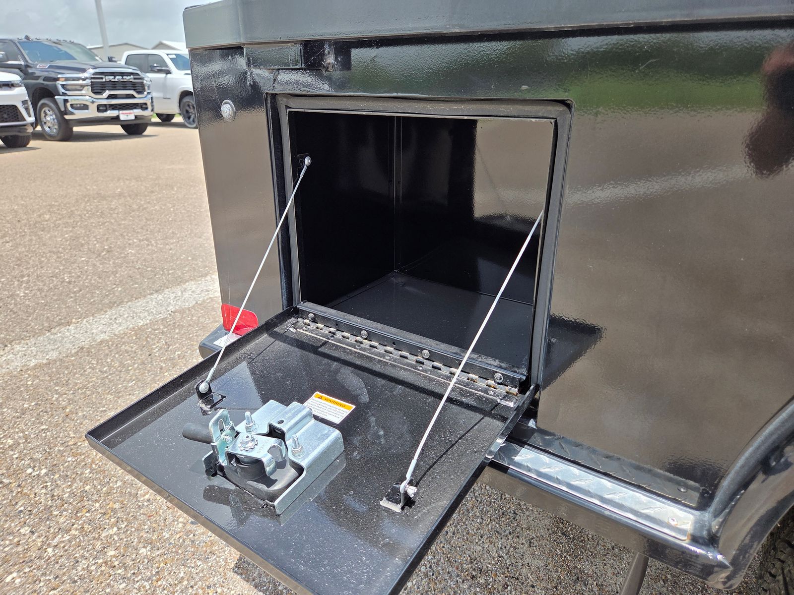 2025 RAM 3500 Chassis Tradesman - Photo 18