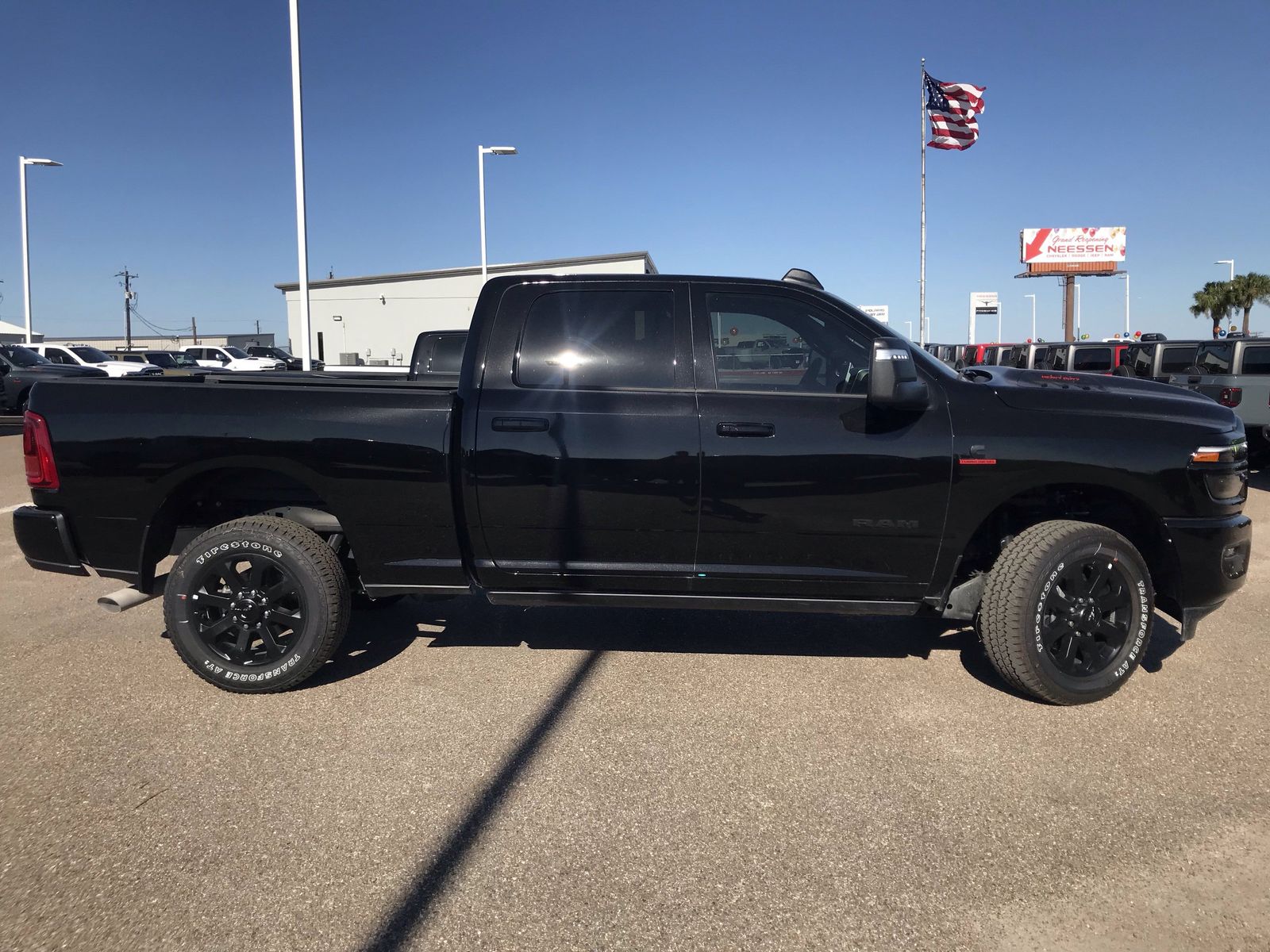 2025 RAM 2500 Laramie - Photo 8
