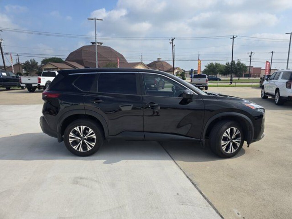 Used 2023 Nissan Rogue SV SUV