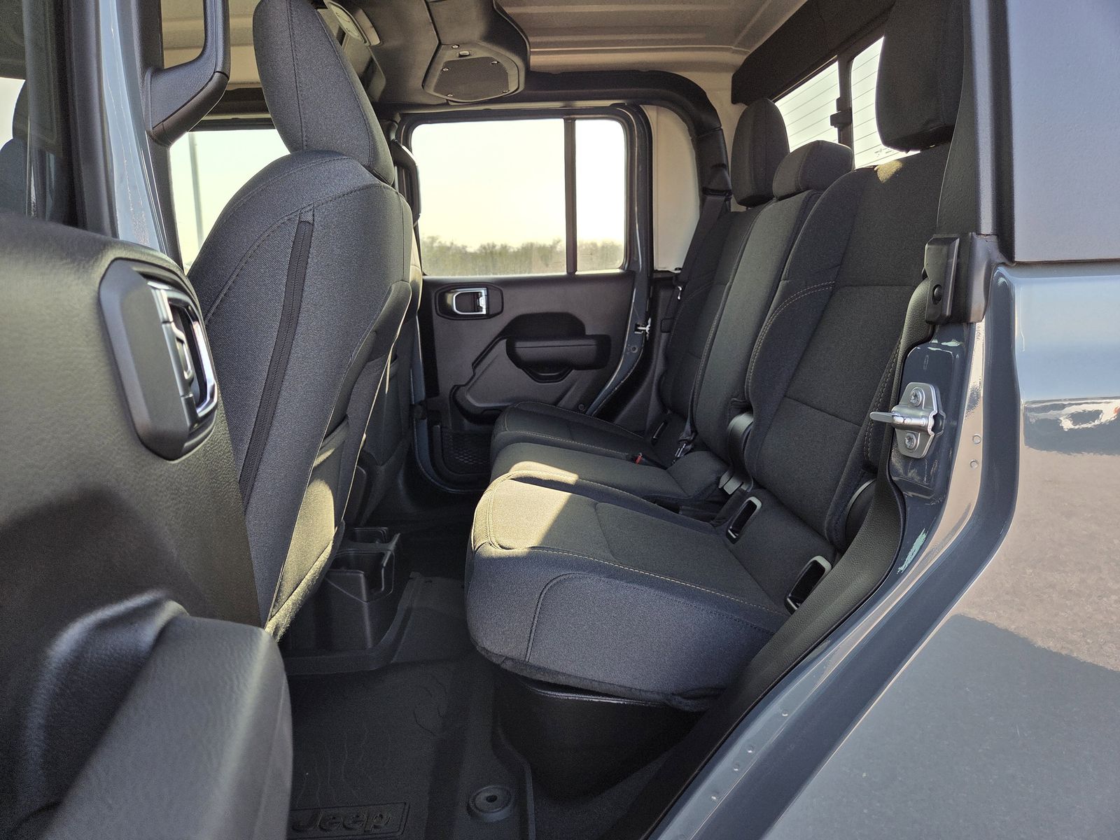 2025 Jeep Gladiator Sport S - Photo 18
