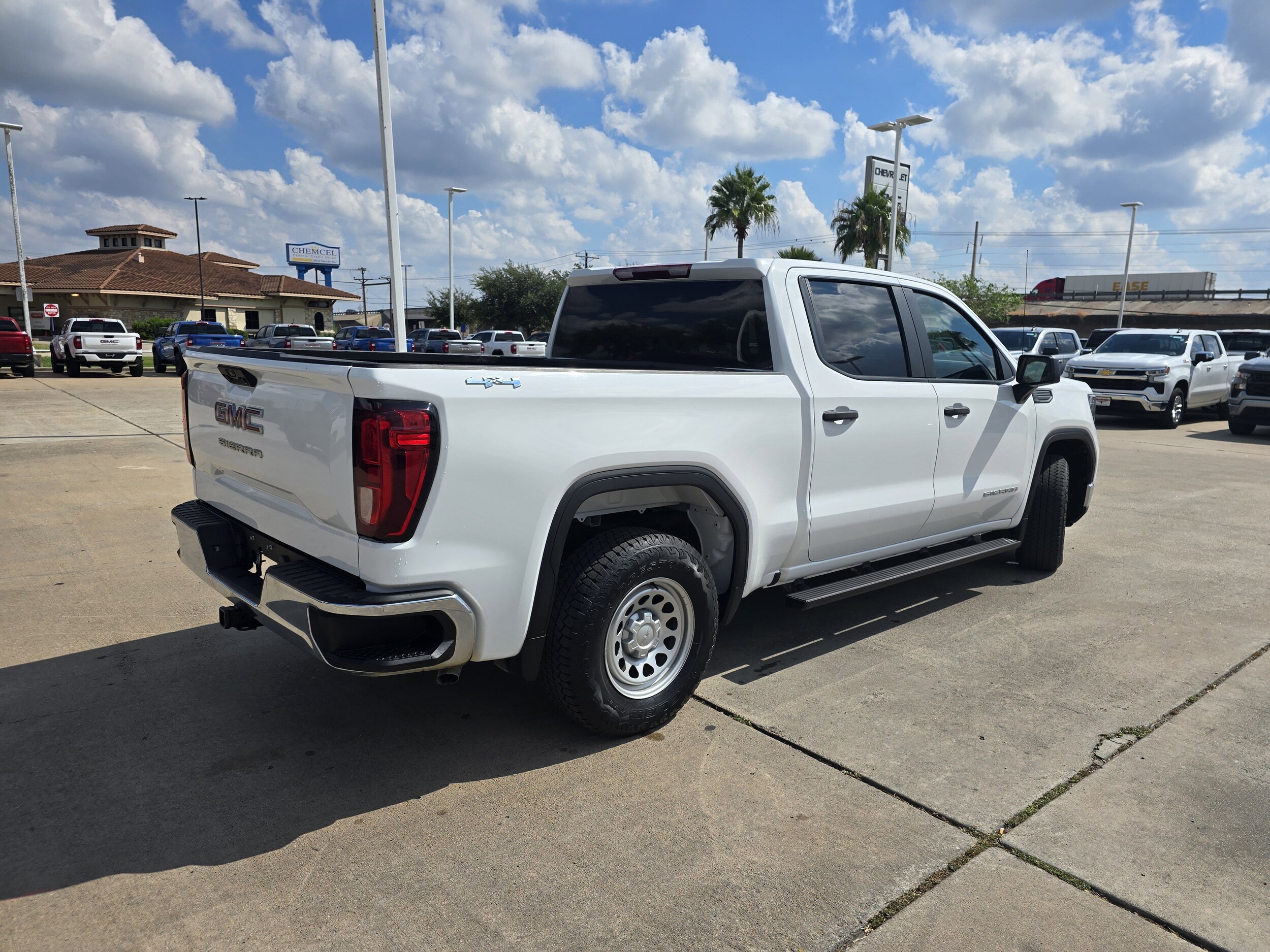 2023 Gmc Sierra 1500 Pro photo 2
