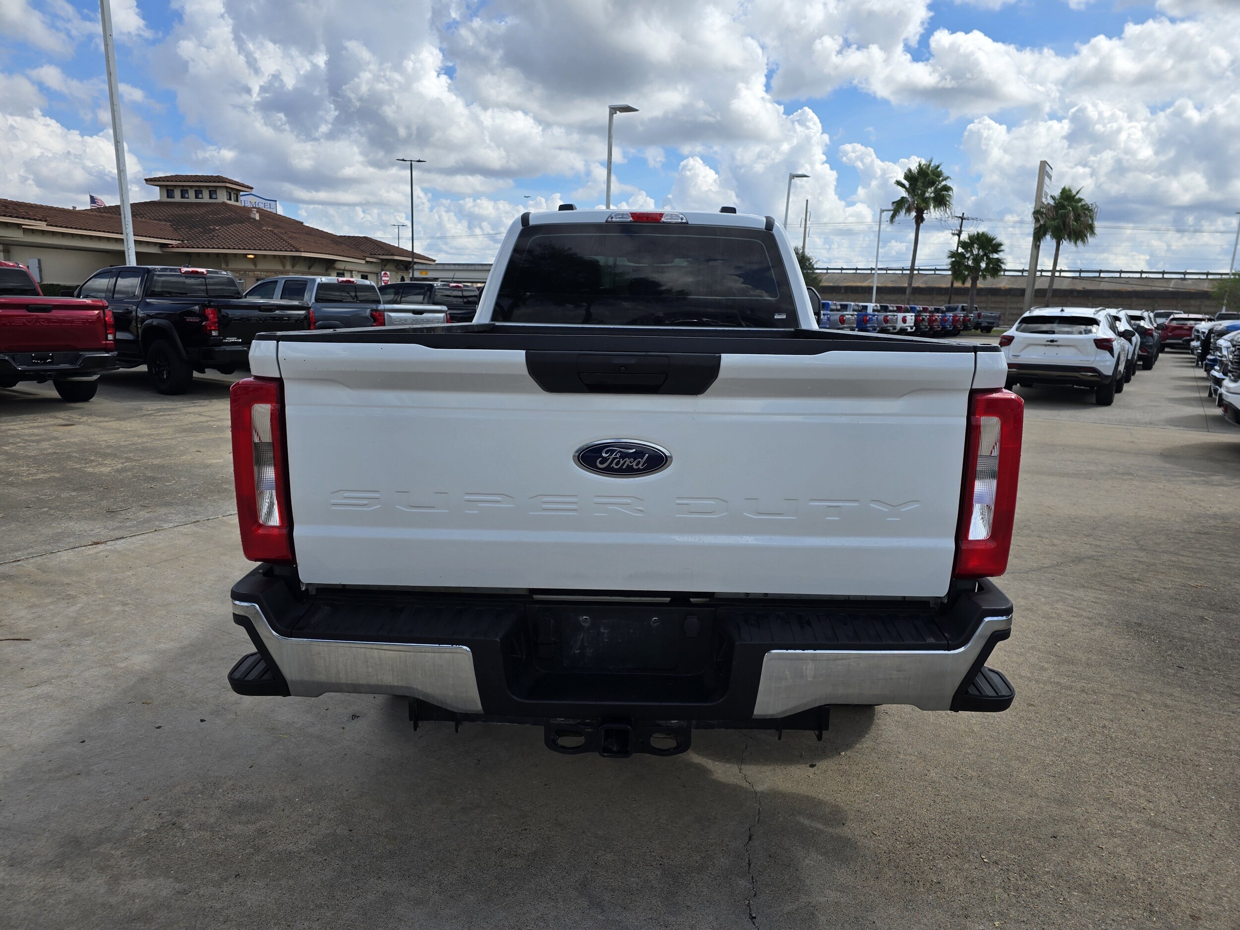 2023 Ford F-250 photo 3