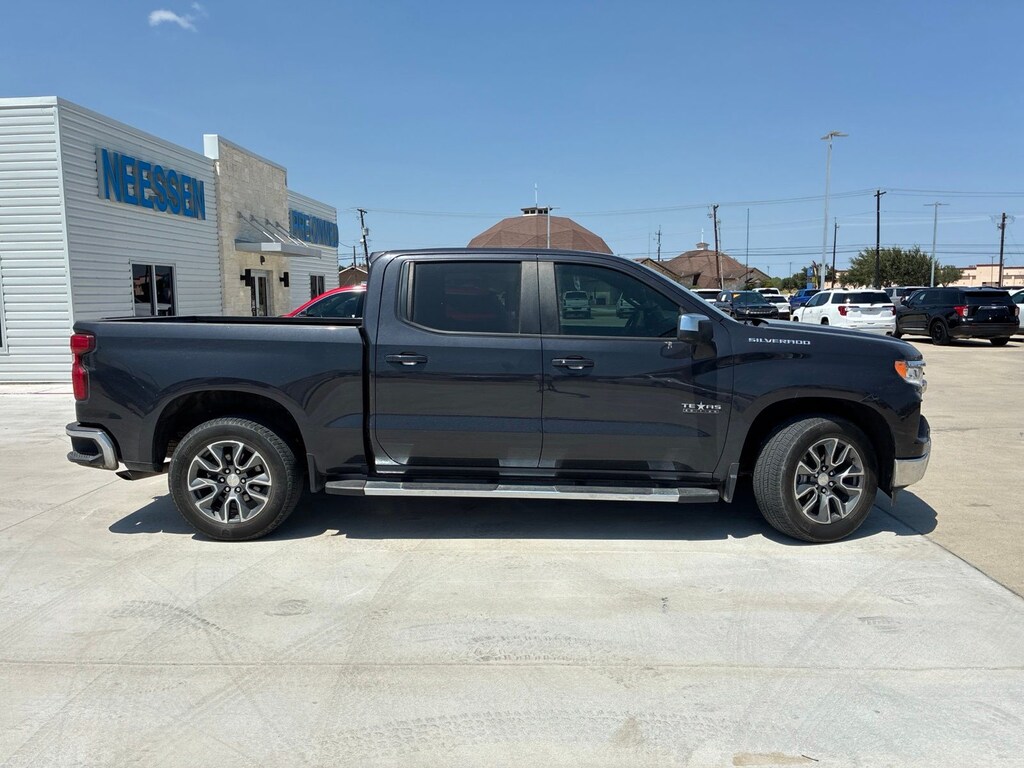 Used 2022 Chevrolet Silverado 1500 LT Truck