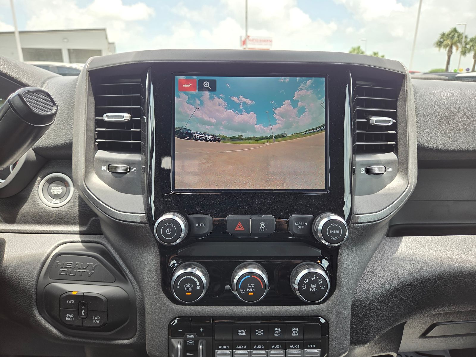 2025 RAM 3500 Chassis Tradesman - Photo 38