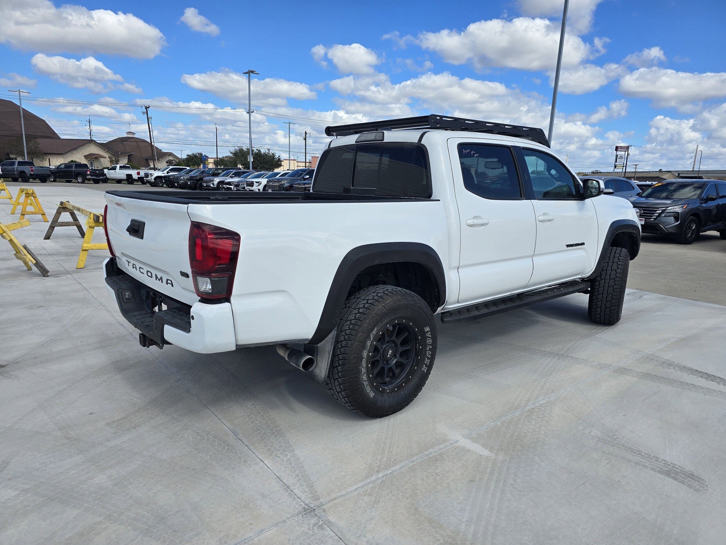 2018 Toyota Tacoma TRD Pro V6 photo 3