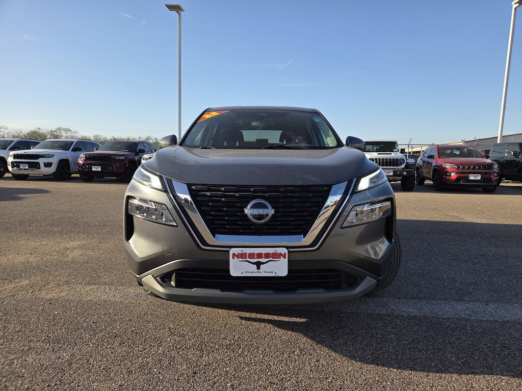 Used 2022 Nissan Rogue SV SUV